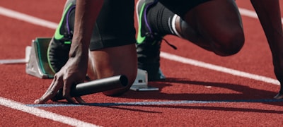 体育记者在新闻发布会现场进行报道